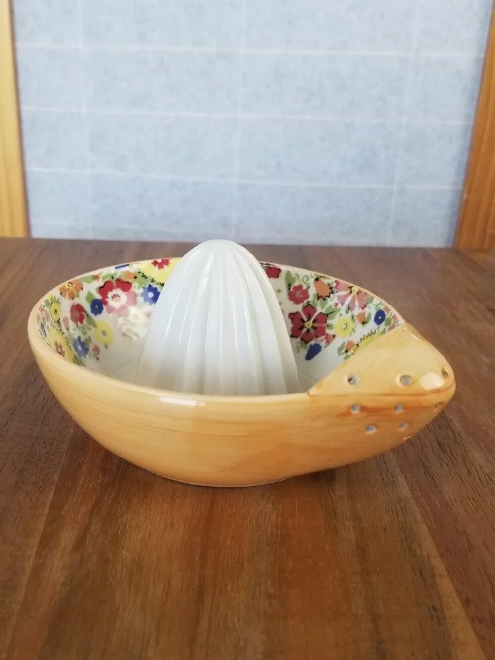 Anthropologie Sarah Campbell Ceramic Citrus Juicer Orange Floral